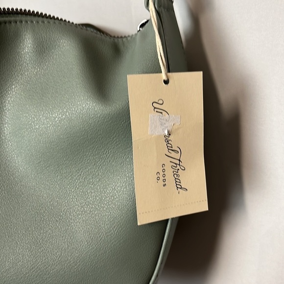 Universal Thread Handbag - Picture 6 of 7